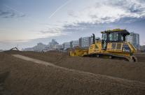 matrent Des pousseurs Matrent pour la construction de la piste de la course sur sable à Scheveningen